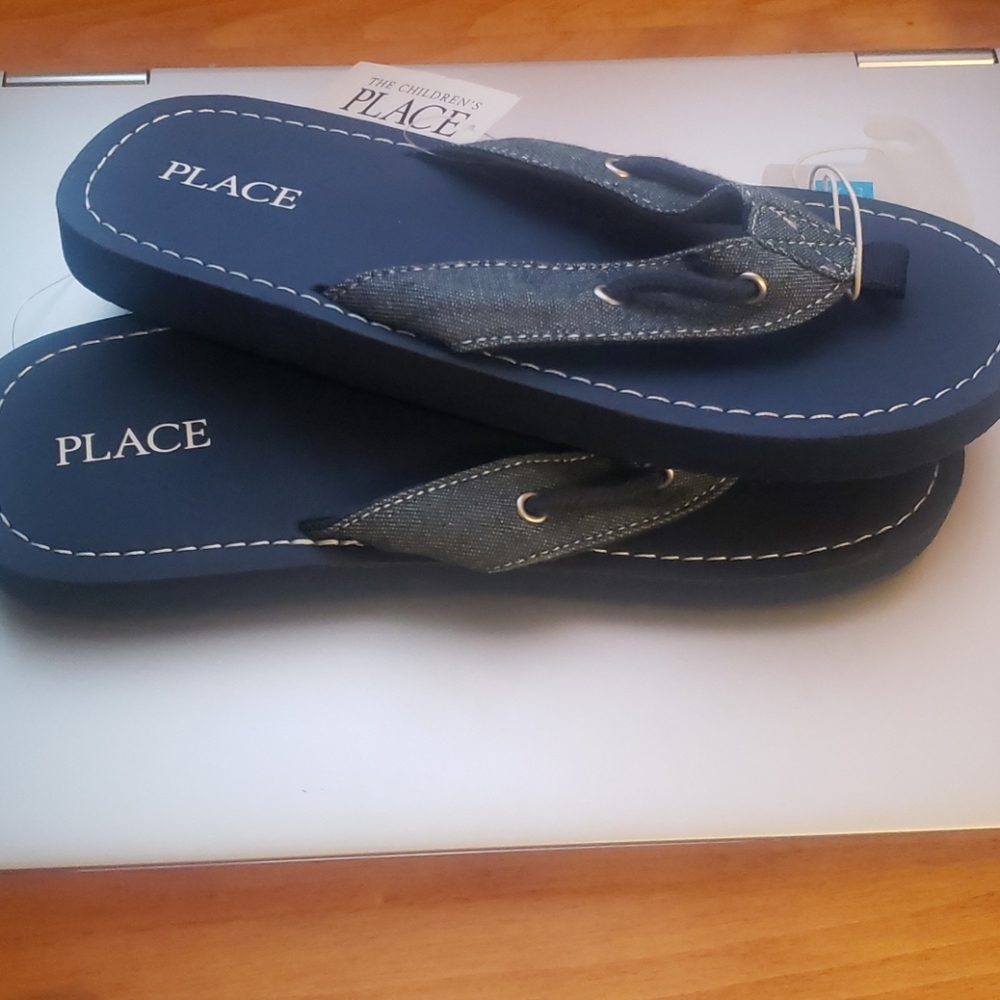 Shoe - Picture 4 of 4